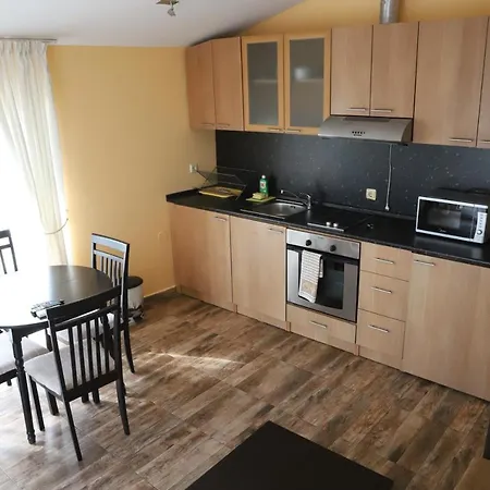 Raya Lejlighedshotel