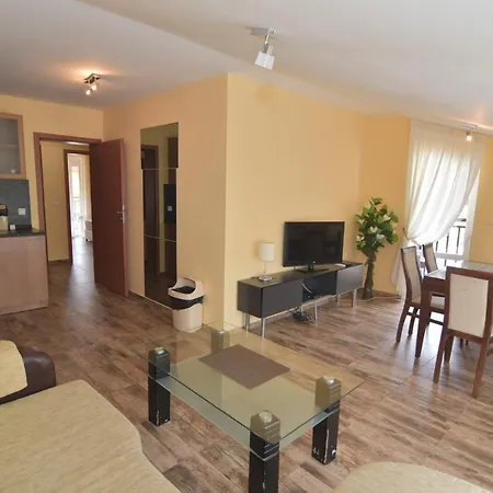 Raya Lägenhetshotell Sozopol