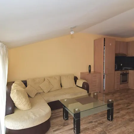 Lejlighedshotel Raya