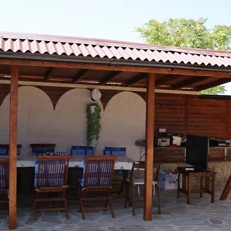 Raya Σωζόπολη