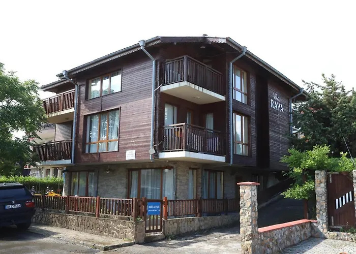 Raya Aparthotel Sozopol