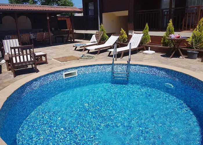 Raya Aparthotel Sozopol