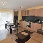 拉亚别墅酒店 3*