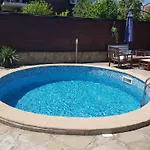 公寓式酒店 拉亚别墅酒店 3*